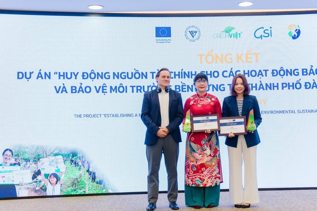 Dai-ichi Life Việt Nam vinh dự được trao Chứng nhận của Phái đoàn Liên Minh Châu Âu - Ảnh 1.