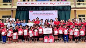 Dai-ichi Life Việt Nam hỗ trợ khuyến học cho trẻ em có hoàn cảnh đặc biệt khó khăn tại Quảng Trị